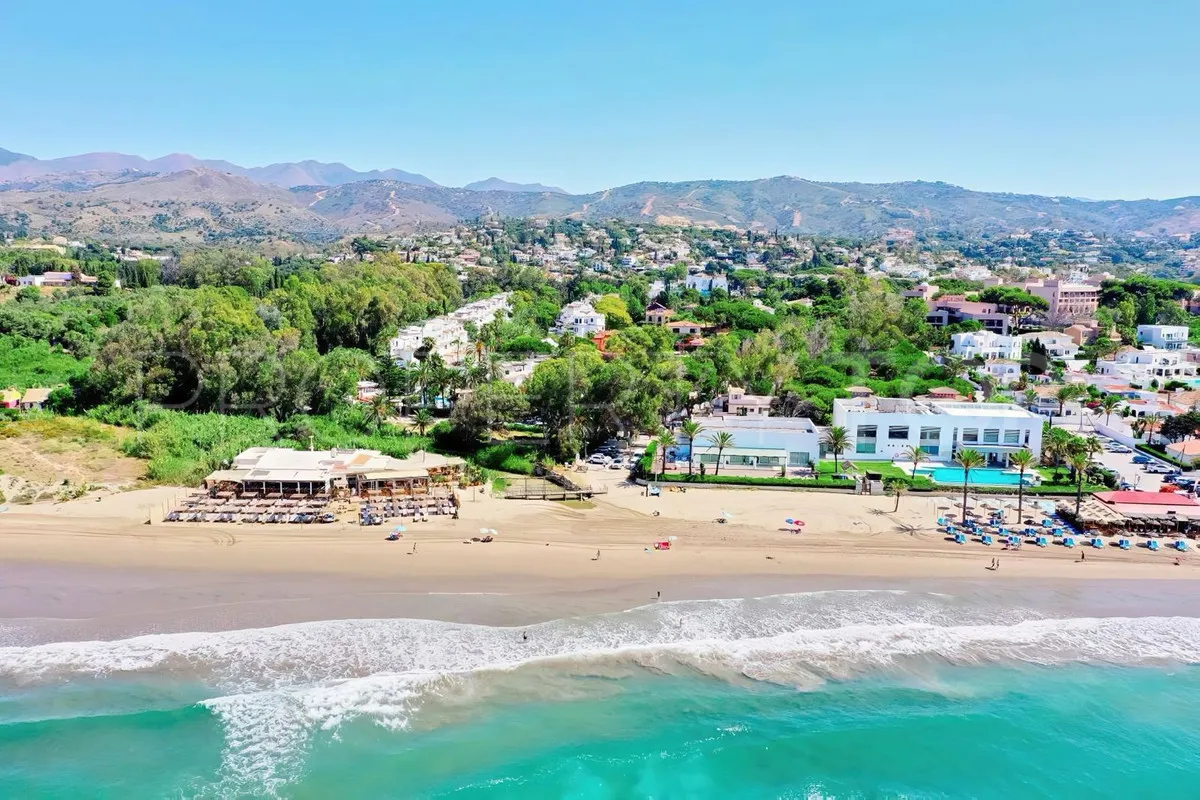 Comprar apartamento de 2 dormitorios en Elviria
