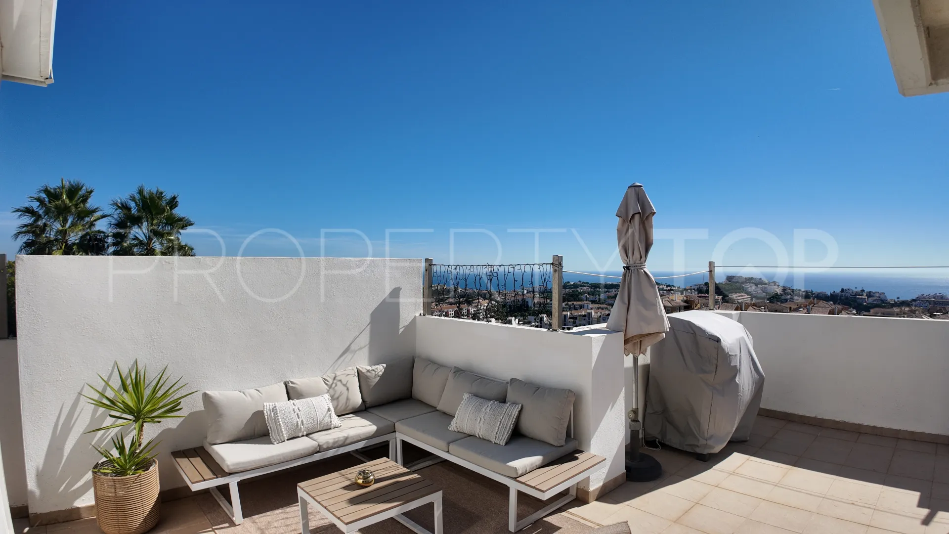 For sale 2 bedrooms penthouse in Riviera del Sol