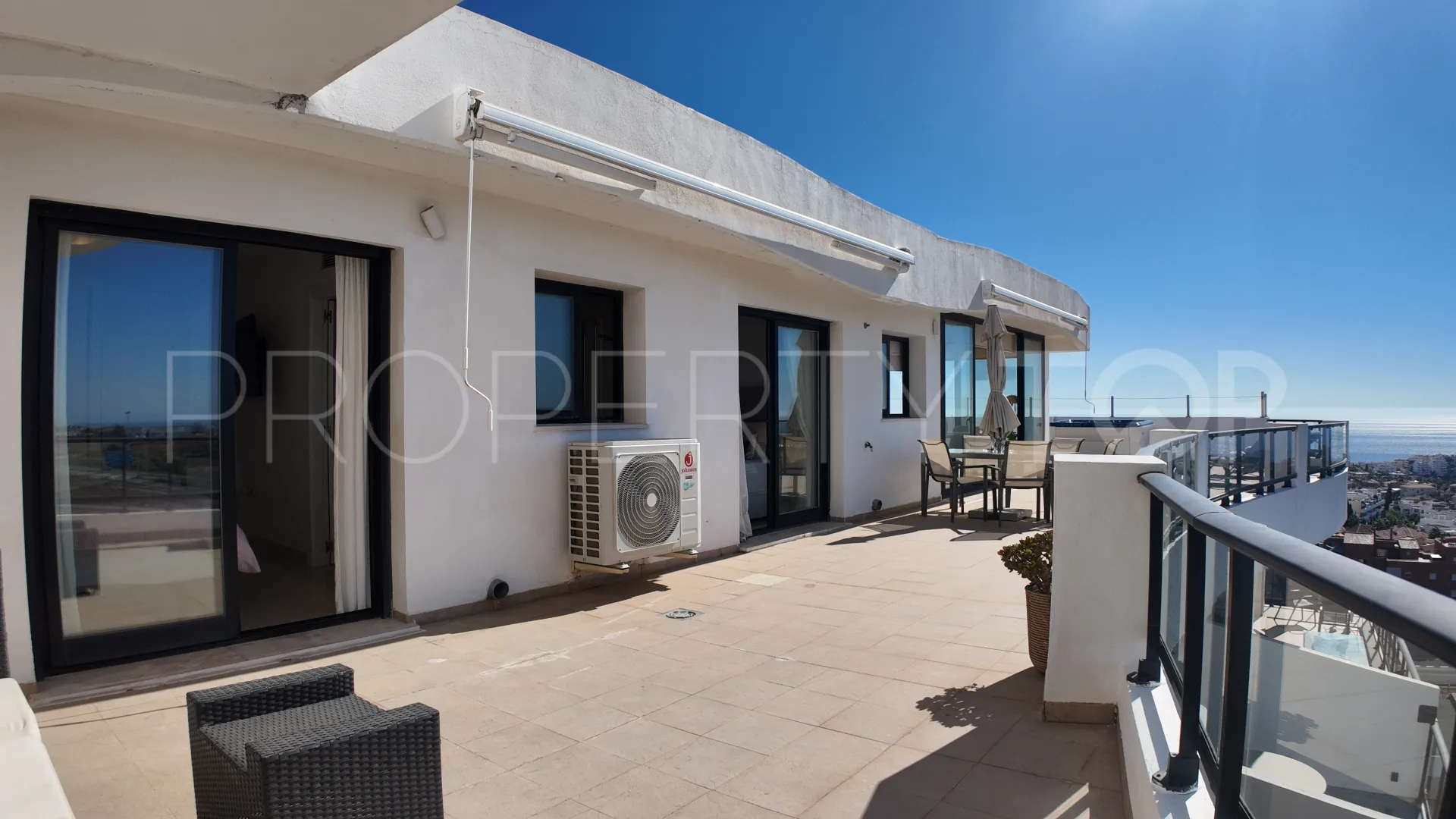 For sale 2 bedrooms penthouse in Riviera del Sol