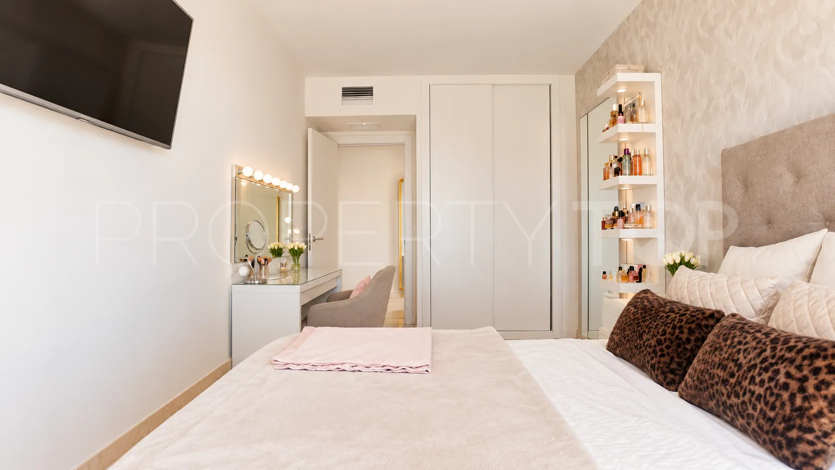 For sale 2 bedrooms penthouse in Riviera del Sol