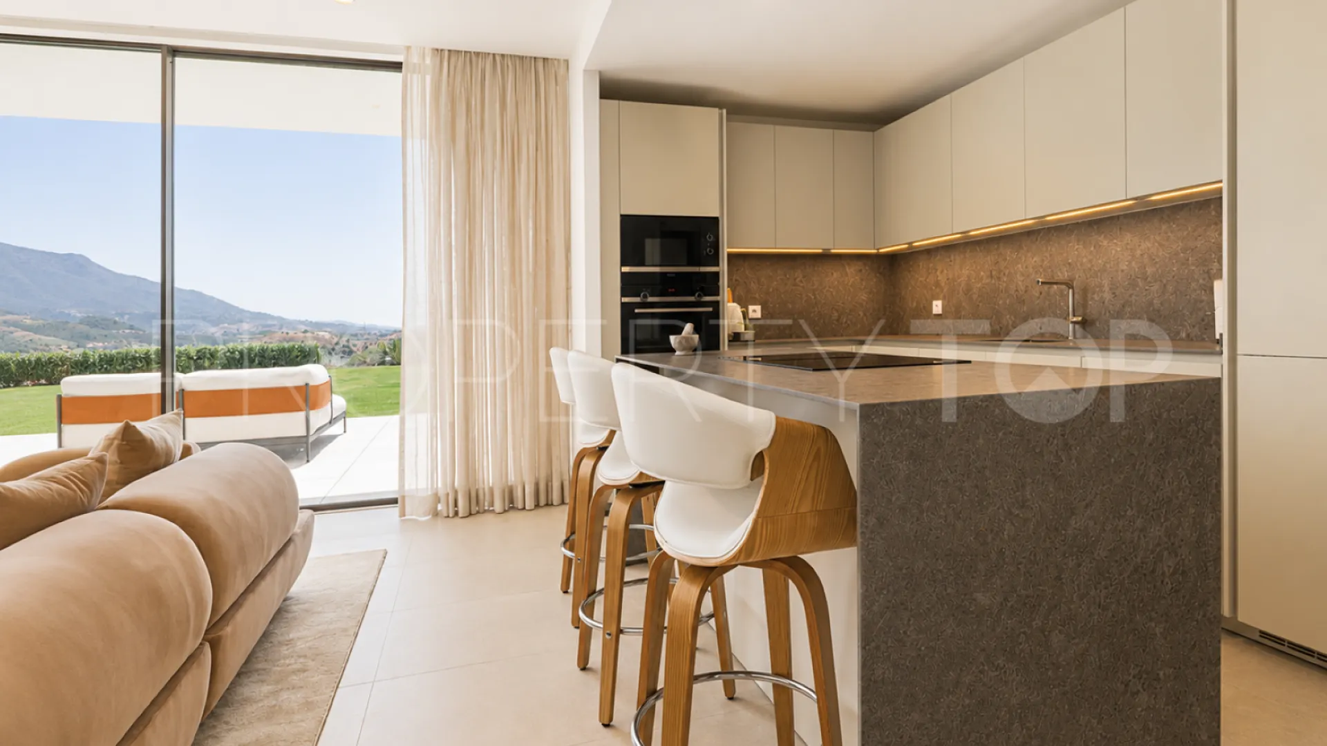 Ground floor apartment with 3 bedrooms for sale in Real de La Quinta