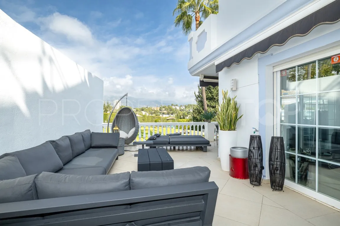 For sale Nueva Andalucia ground floor apartment with 2 bedrooms