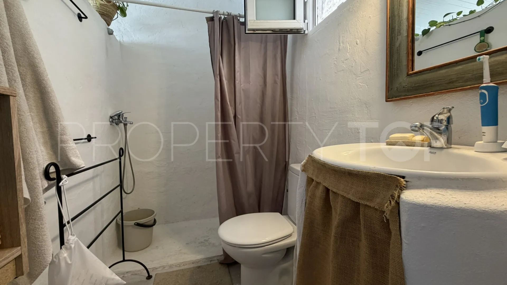 For sale Bel Air town house