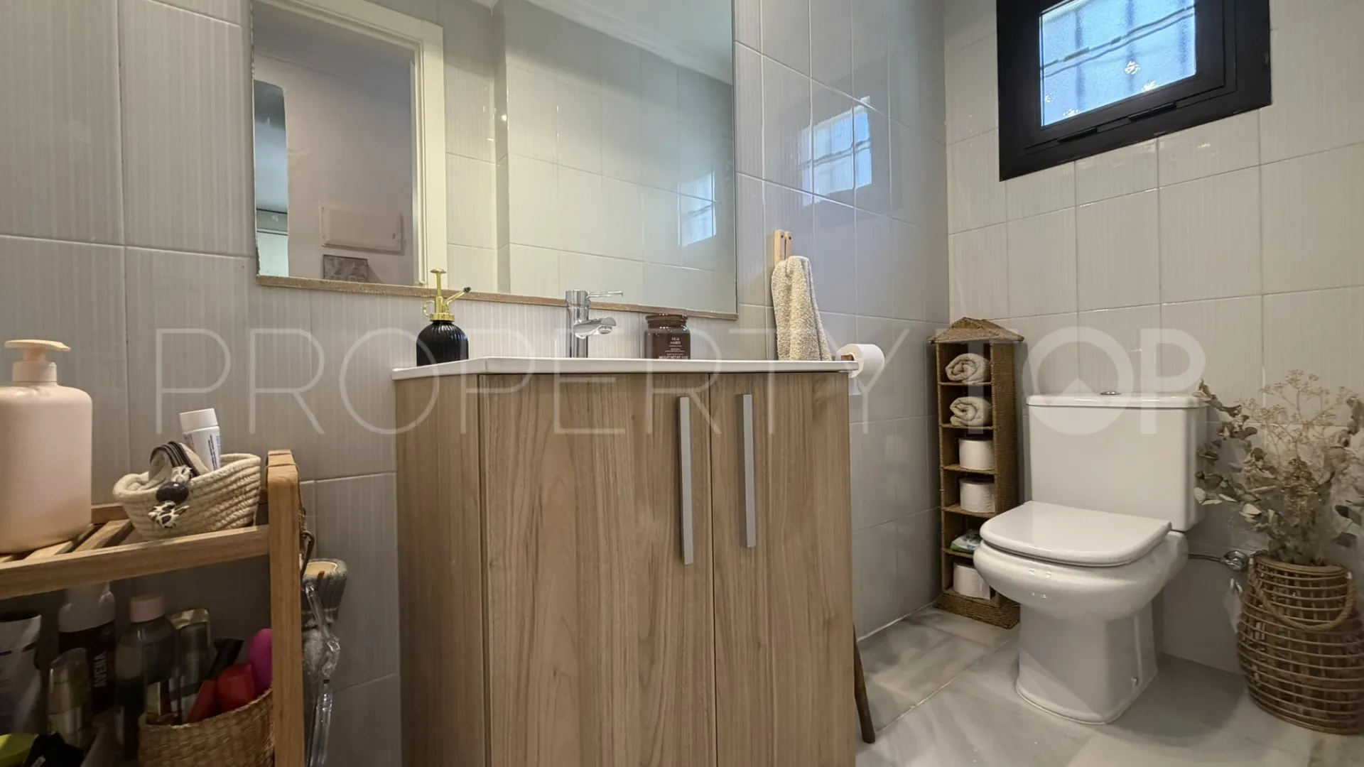For sale Bel Air town house