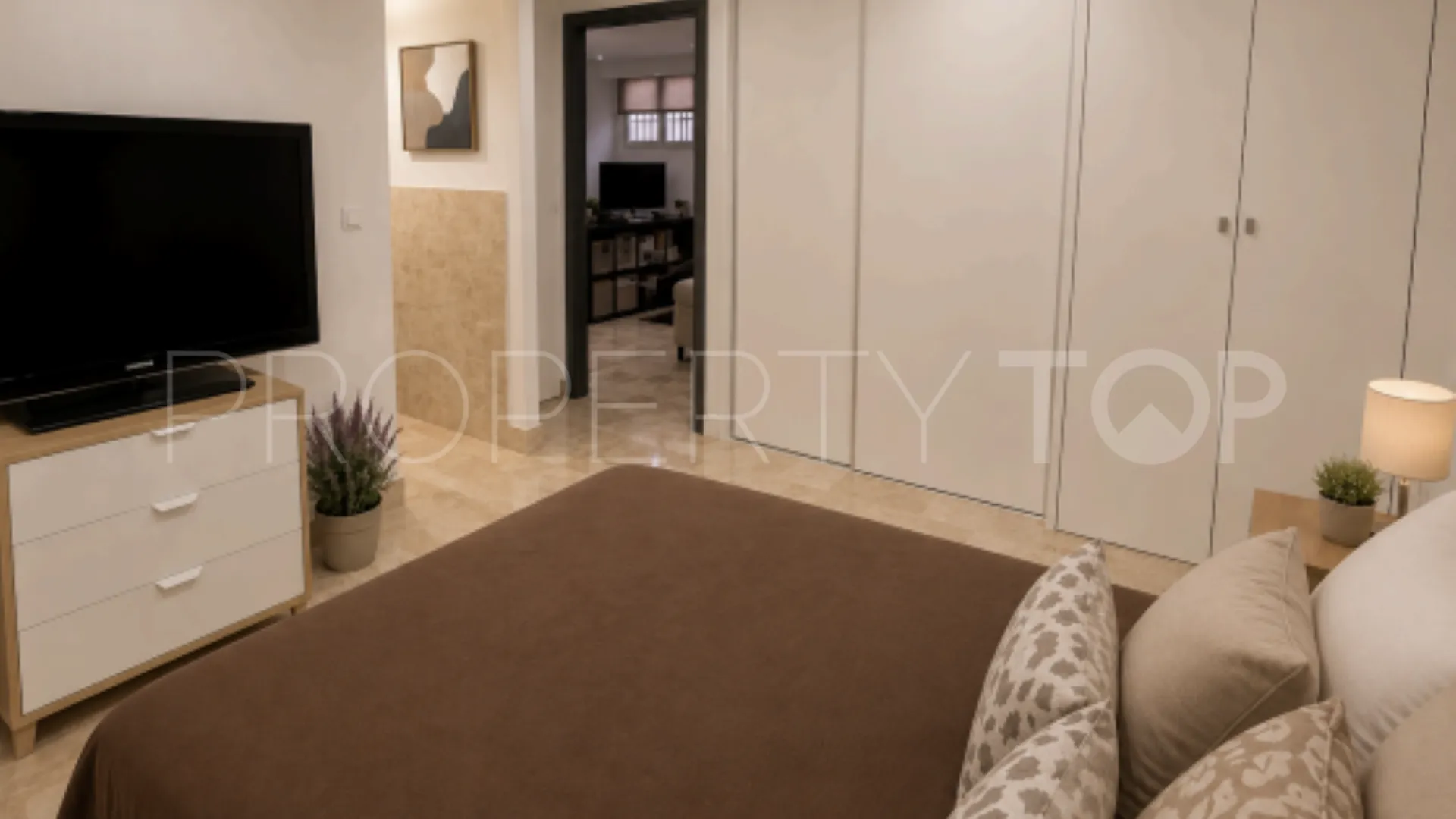 For sale semi detached house with 5 bedrooms in Santa Clara