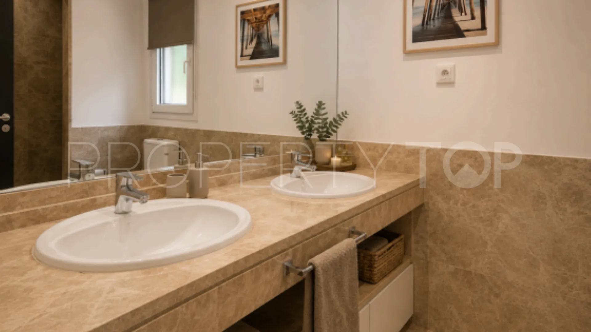 For sale semi detached house with 5 bedrooms in Santa Clara
