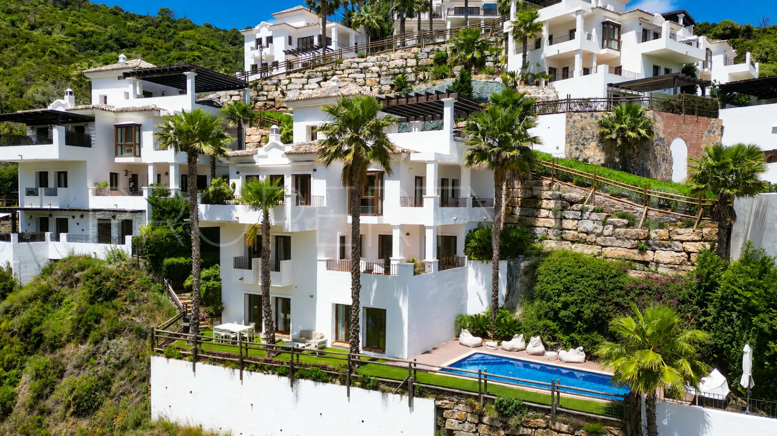4 bedrooms house in Benahavis Hills Country Club for sale