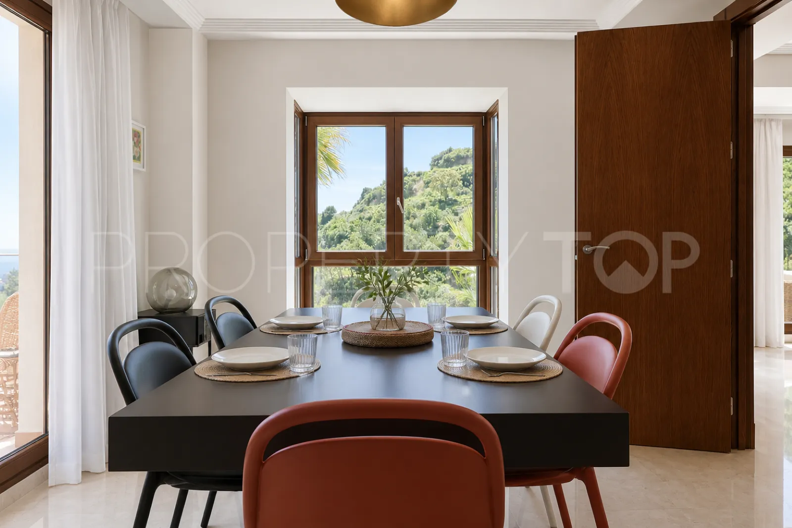 4 bedrooms house in Benahavis Hills Country Club for sale