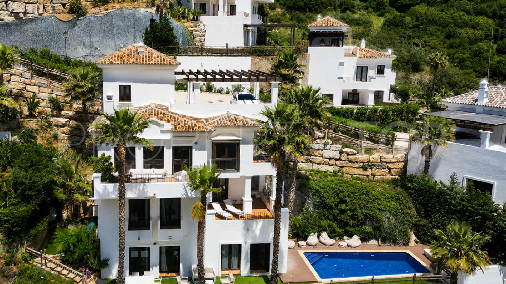 4 bedrooms house in Benahavis Hills Country Club for sale