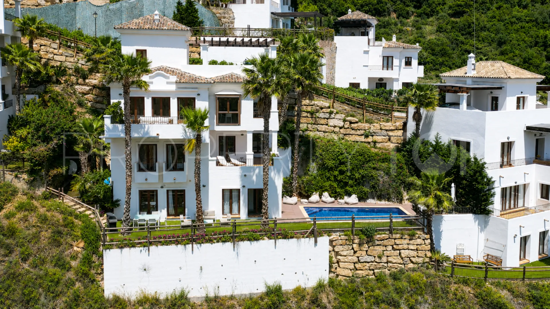 4 bedrooms house in Benahavis Hills Country Club for sale