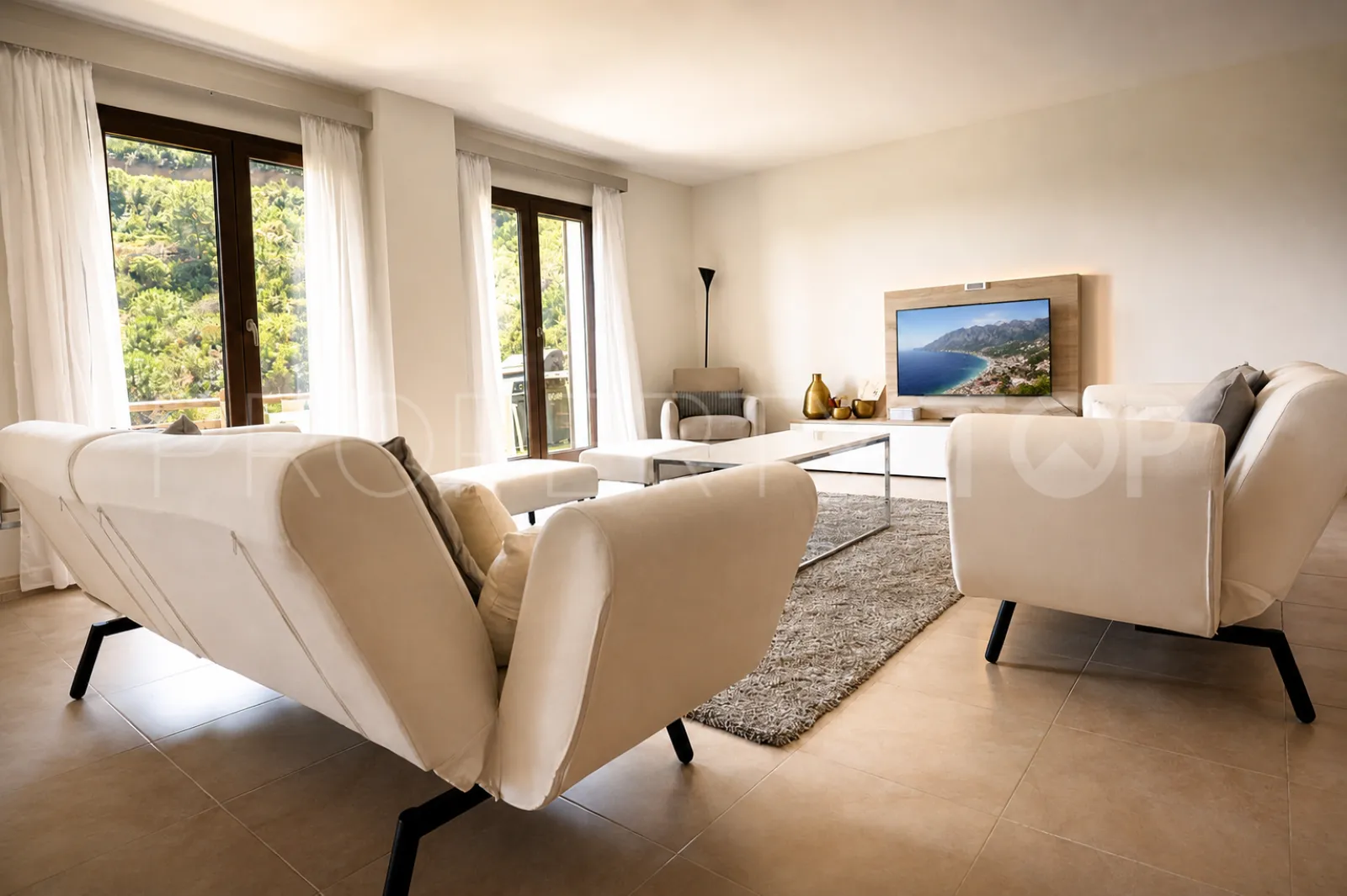 4 bedrooms house in Benahavis Hills Country Club for sale