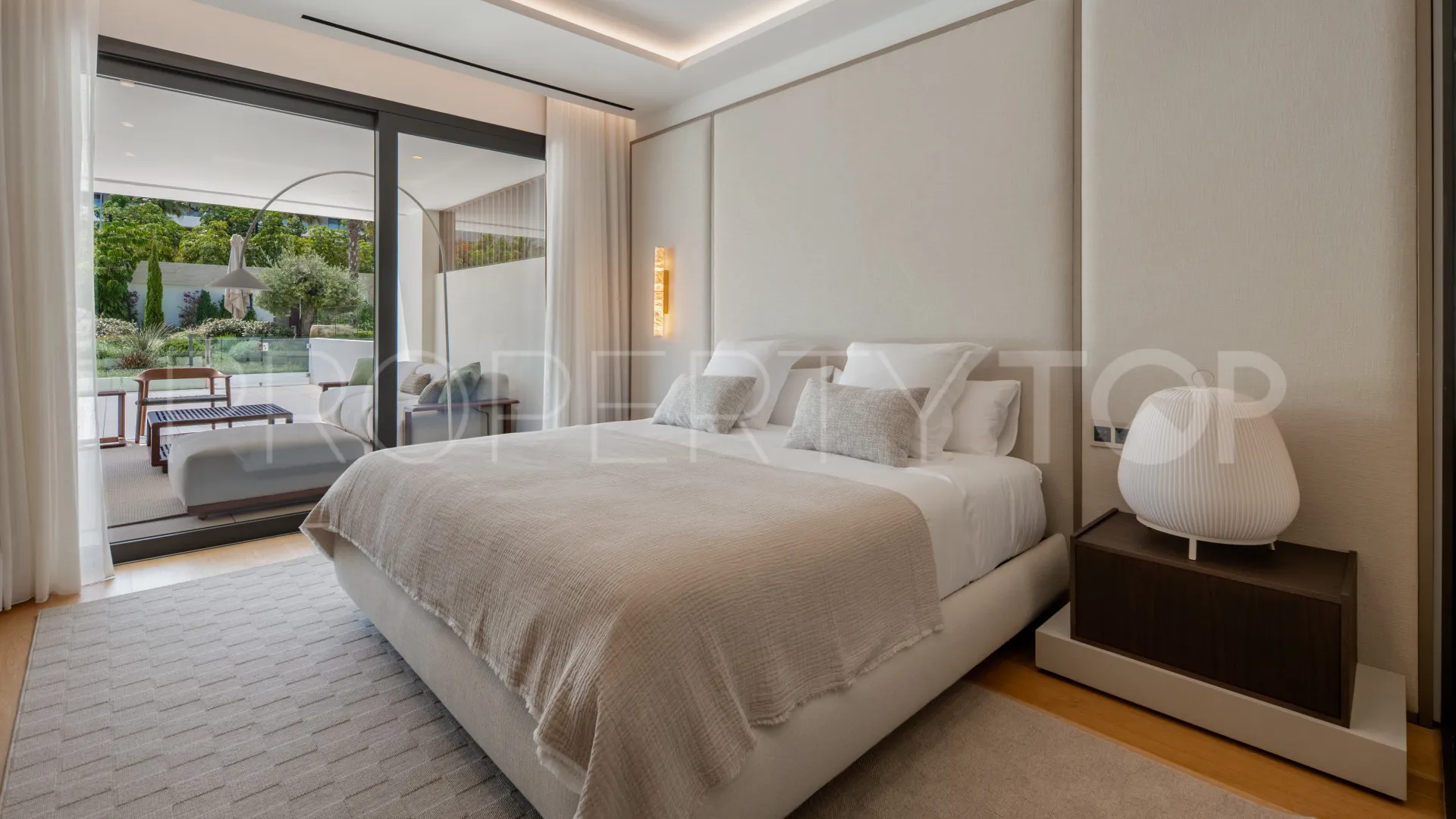 4 bedrooms ground floor duplex for sale in Epic Marbella