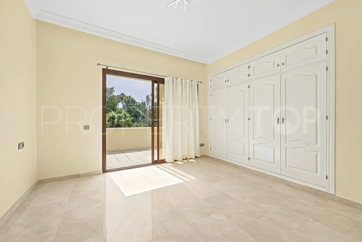 Comprar villa en Hacienda las Chapas