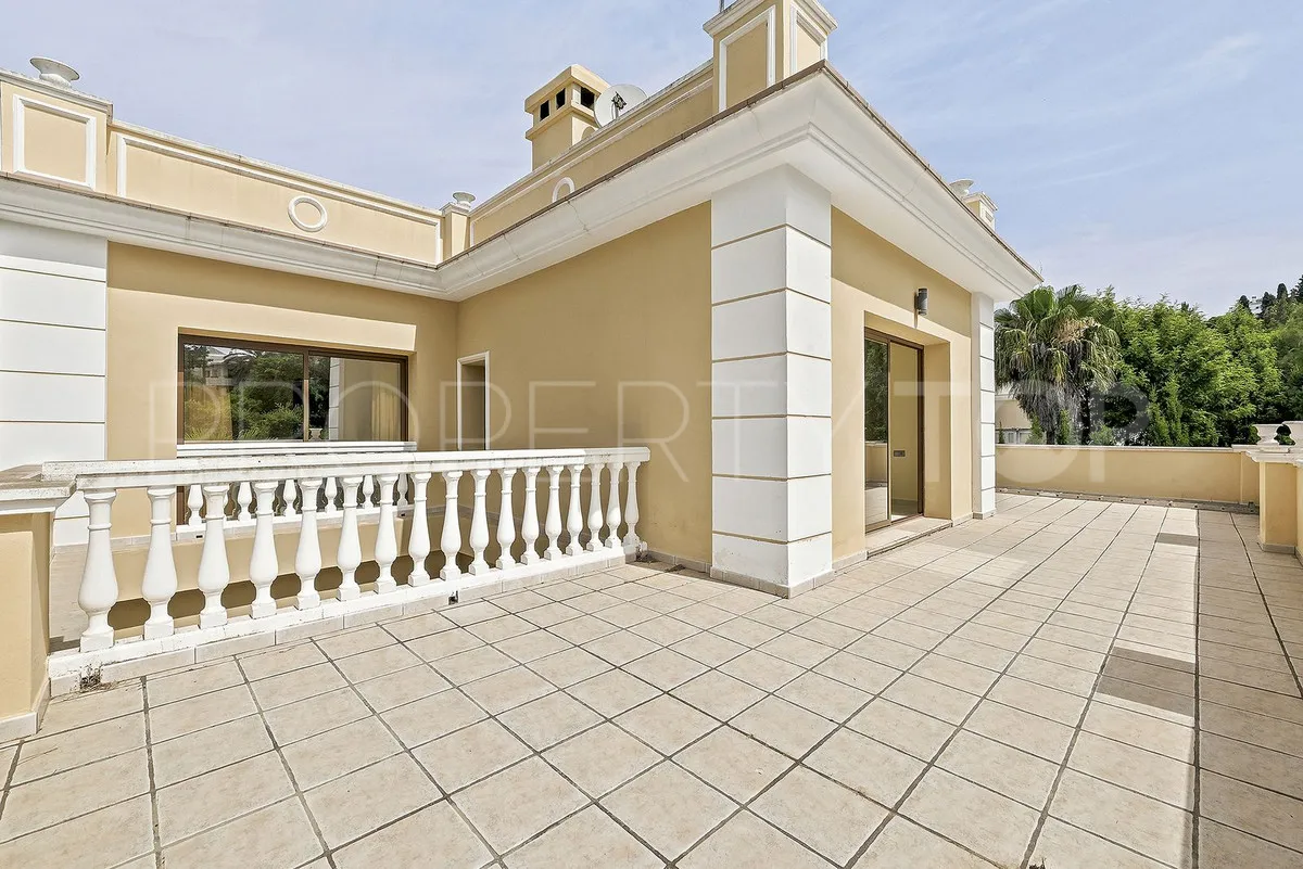Comprar villa en Hacienda las Chapas