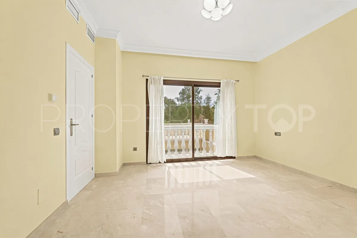 Comprar villa en Hacienda las Chapas