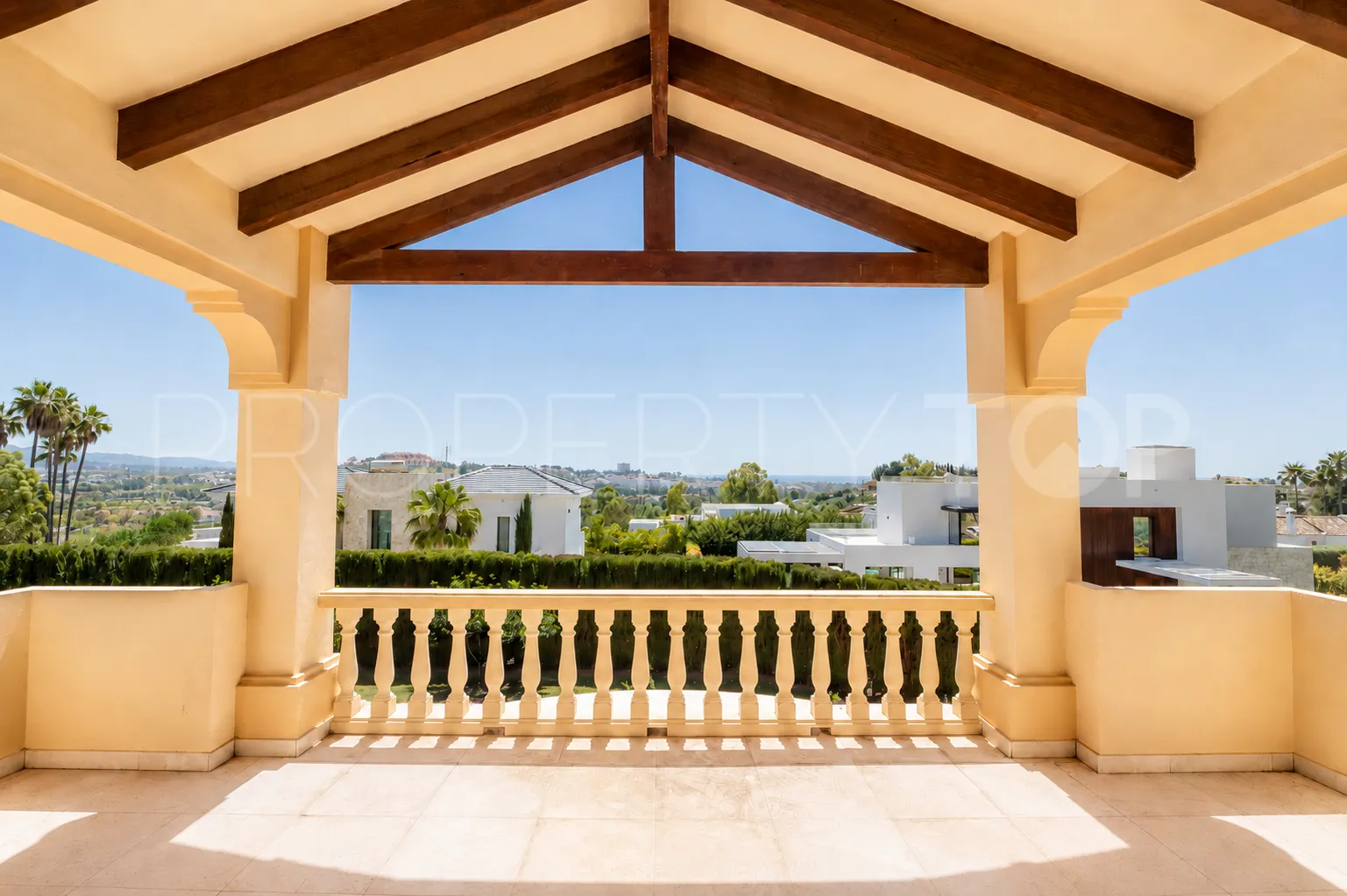 For sale villa with 5 bedrooms in La Quinta