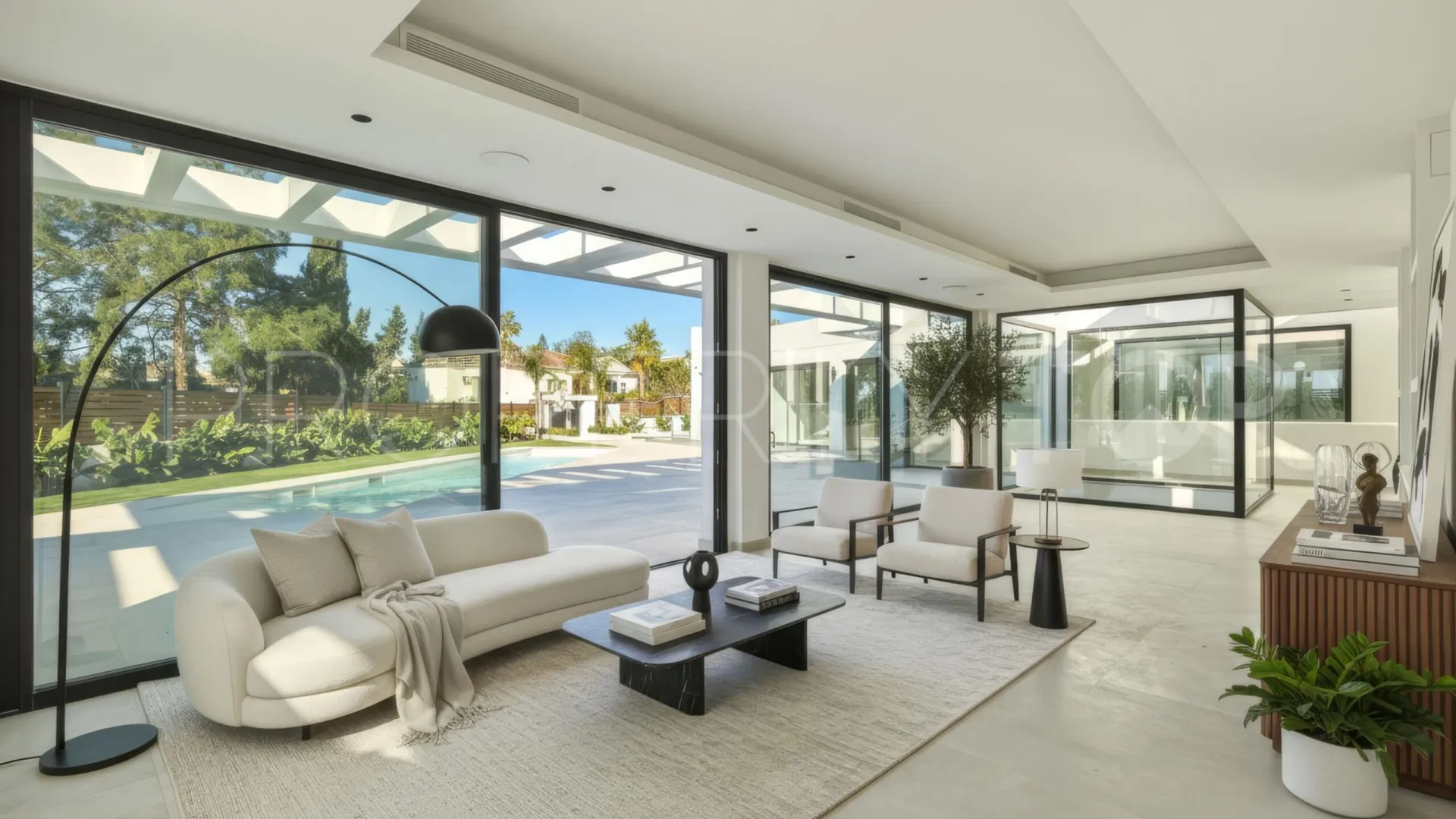 For sale villa in El Chaparral with 5 bedrooms