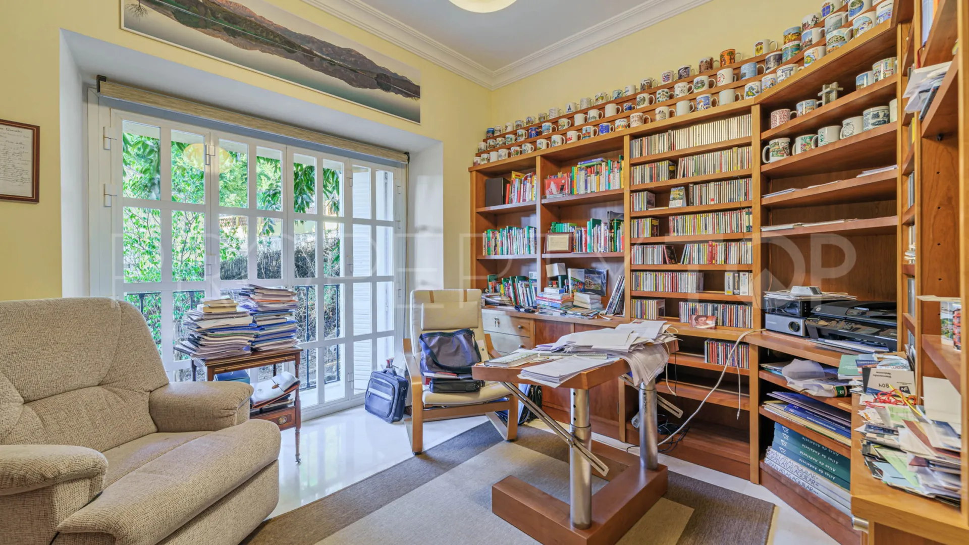 For sale villa in El Limonar with 10 bedrooms