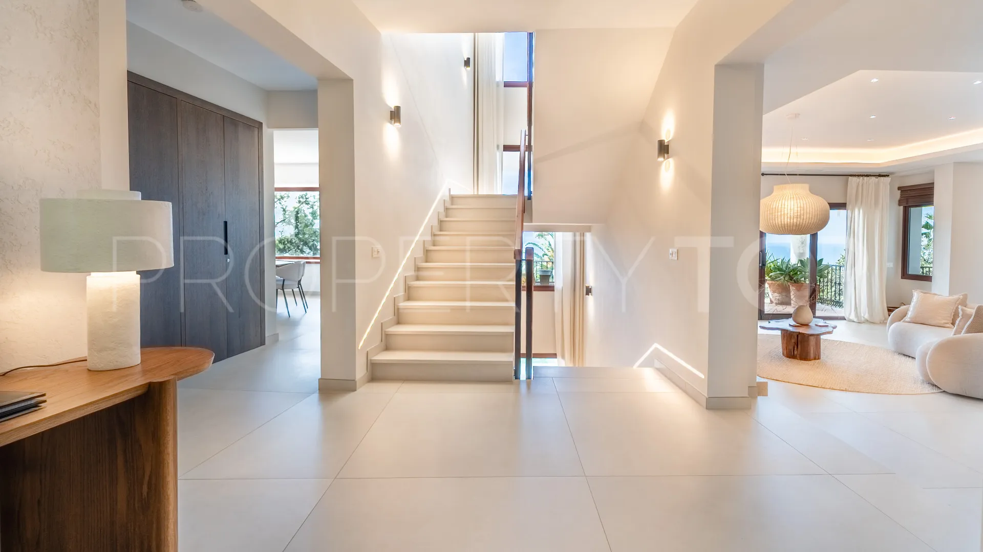 For sale 6 bedrooms villa in El Rosario