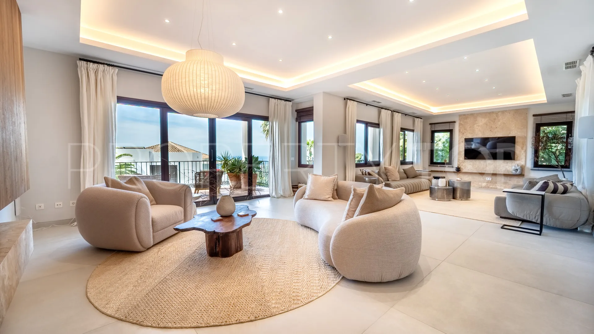 For sale 6 bedrooms villa in El Rosario