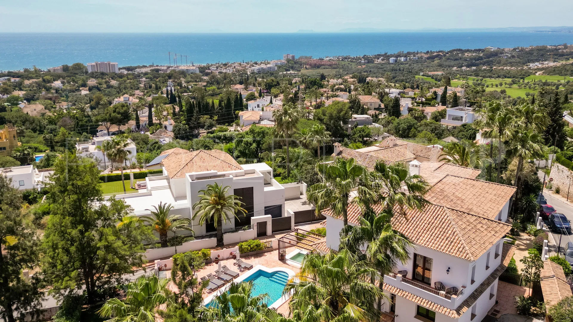 For sale 6 bedrooms villa in El Rosario