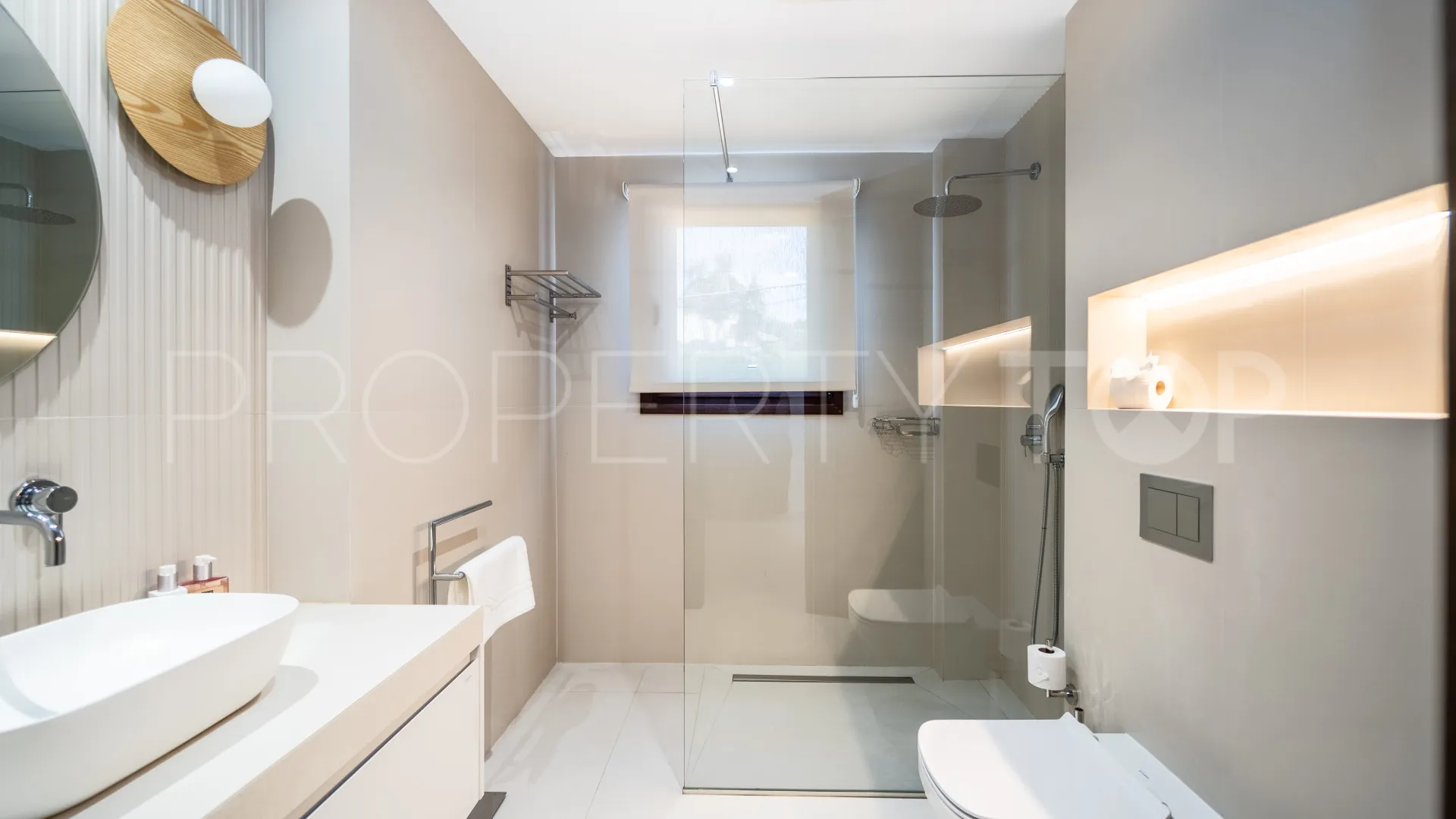 For sale 6 bedrooms villa in El Rosario
