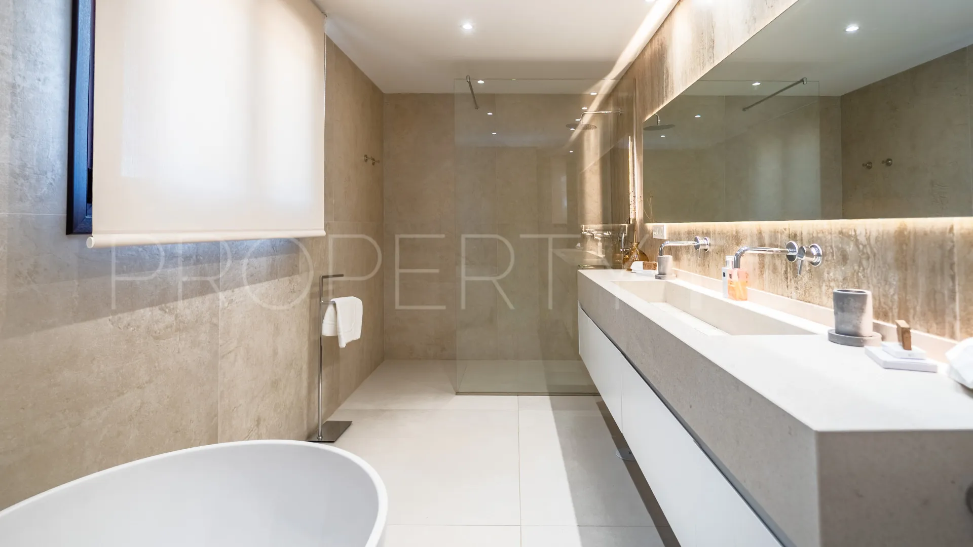 For sale 6 bedrooms villa in El Rosario