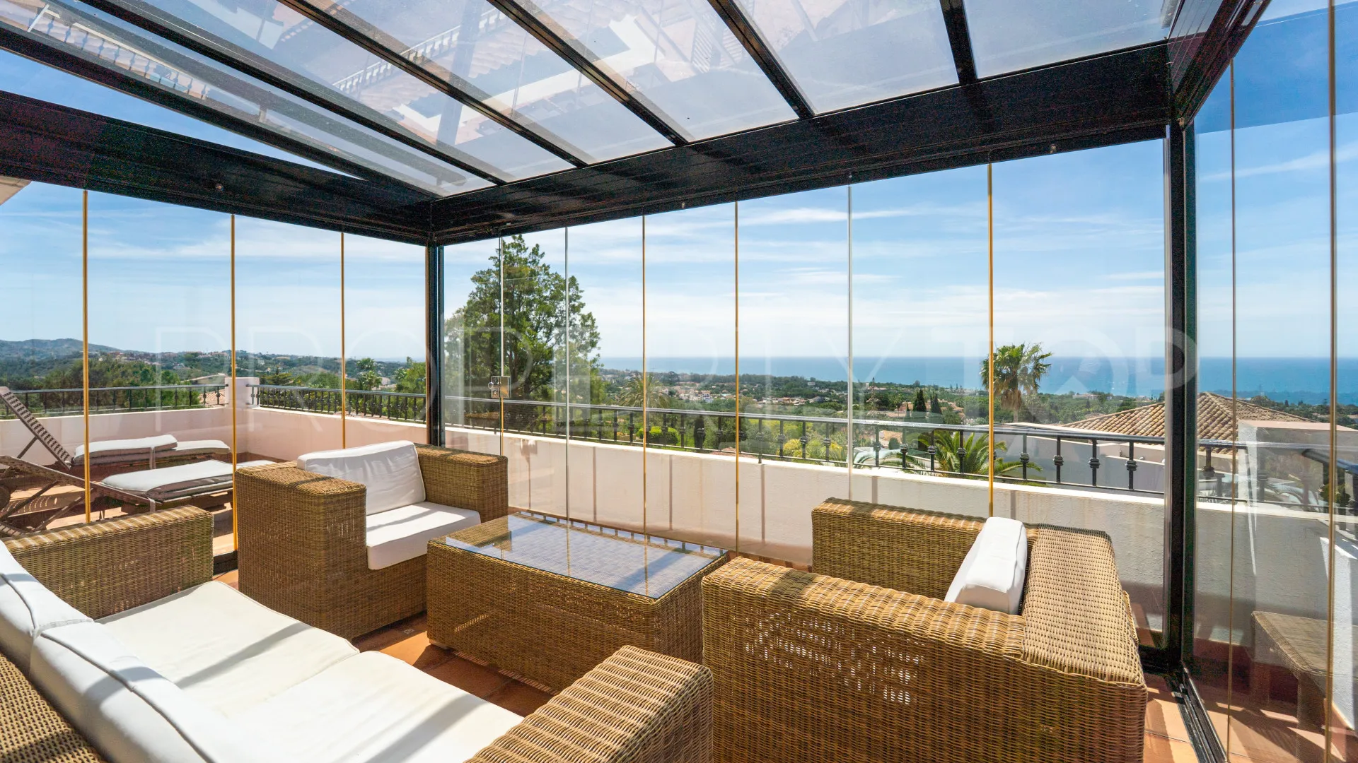For sale 6 bedrooms villa in El Rosario