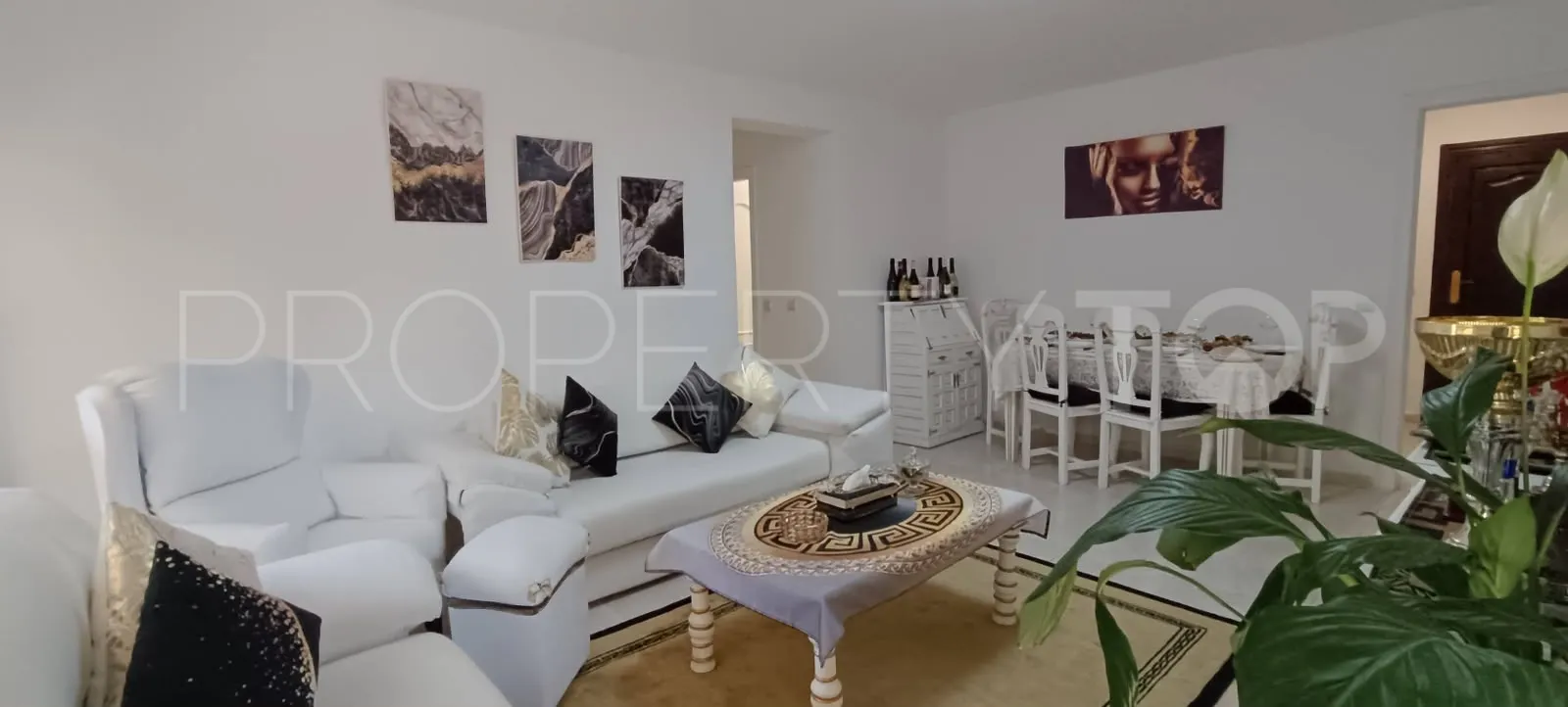 Ground floor apartment for sale in Marbella Centro