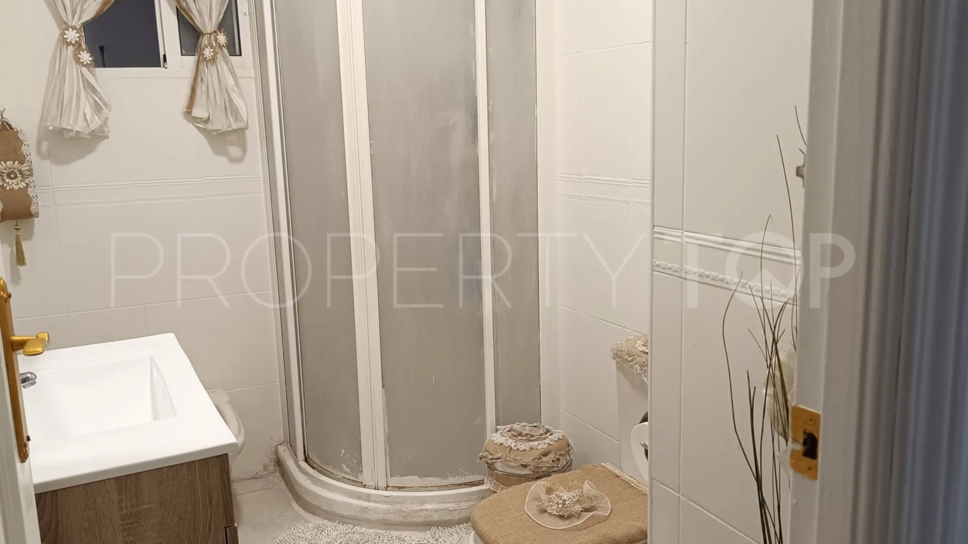 Ground floor apartment for sale in Marbella Centro