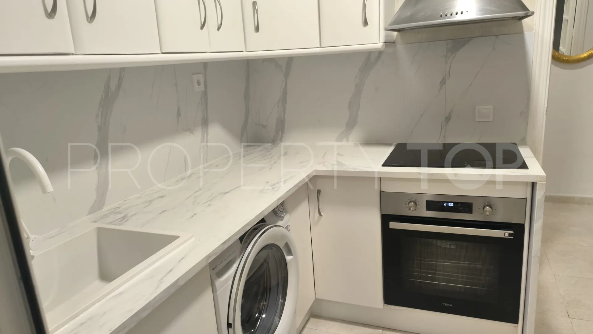 Ground floor apartment for sale in Marbella Centro