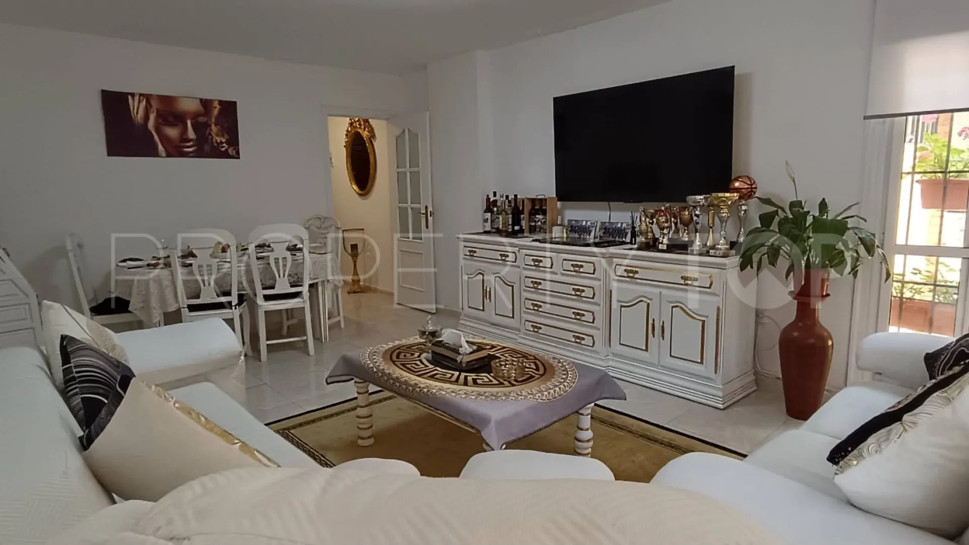 Ground floor apartment for sale in Marbella Centro