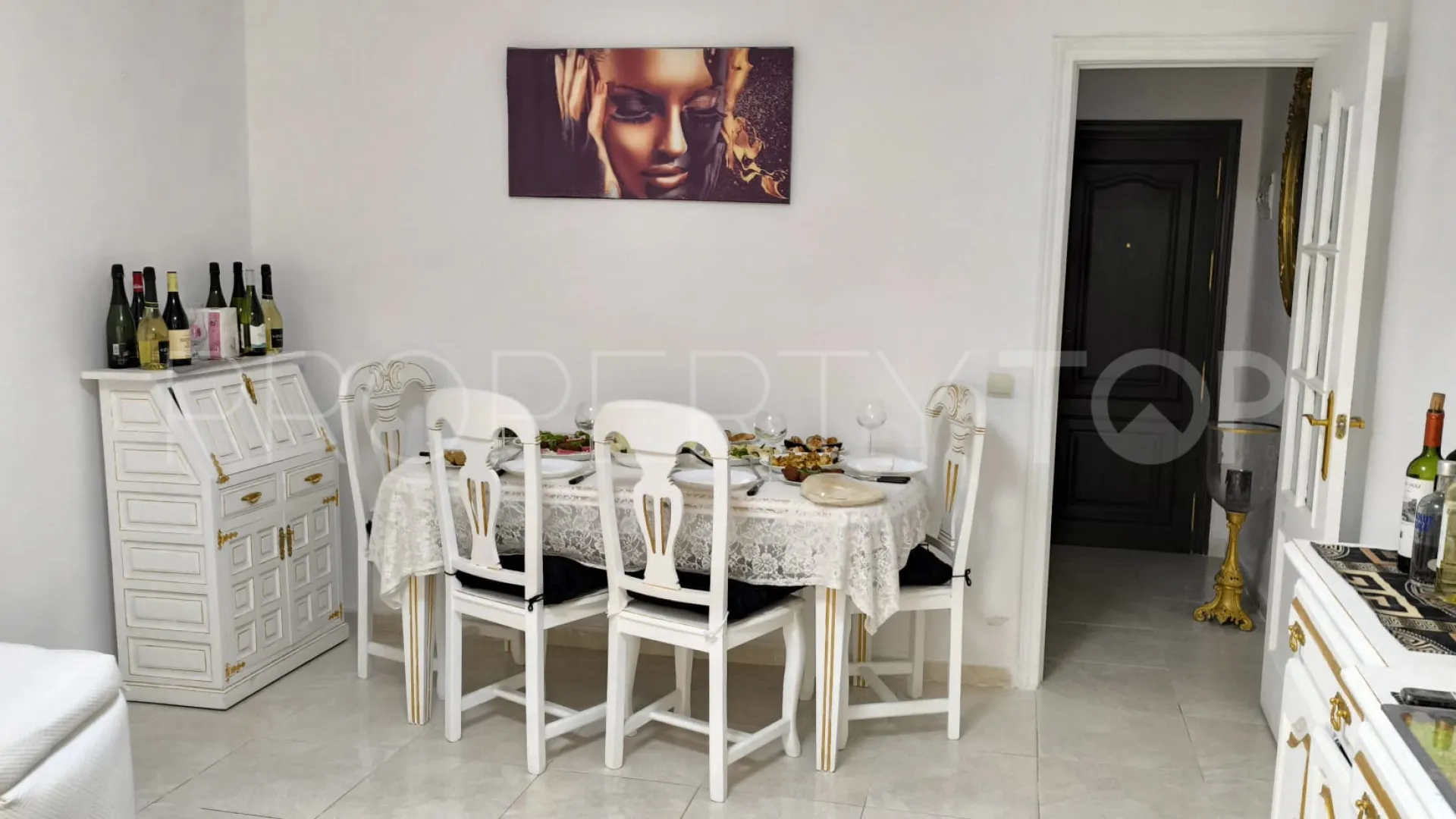 Ground floor apartment for sale in Marbella Centro