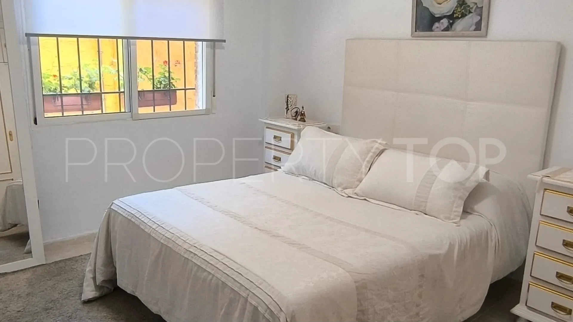 Ground floor apartment for sale in Marbella Centro