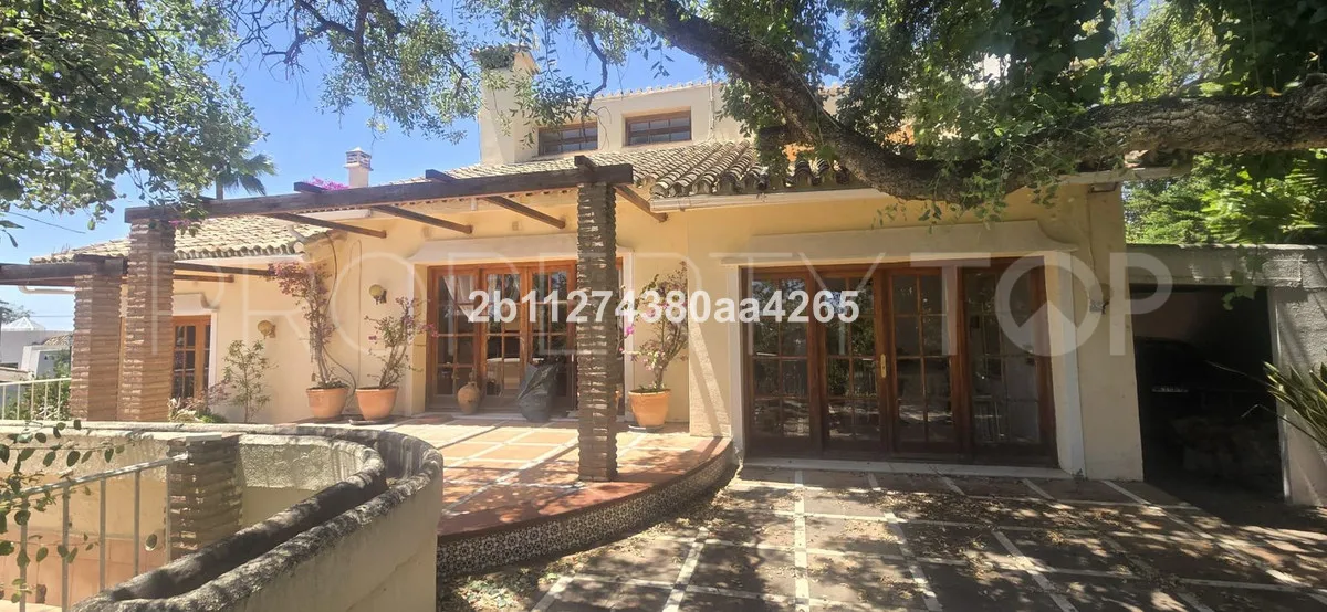 Villa a la venta en El Rosario de 7 dormitorios