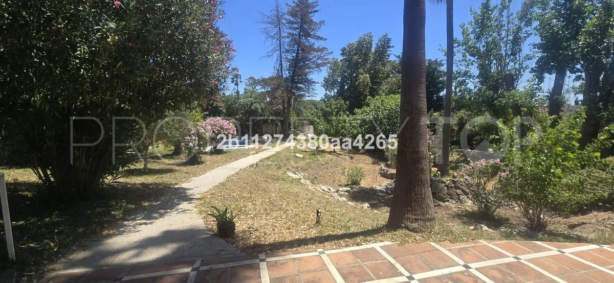 Villa a la venta en El Rosario de 7 dormitorios