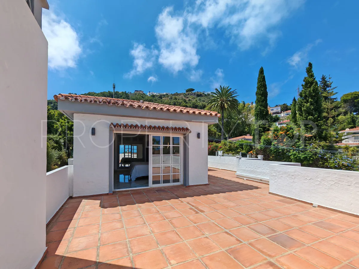 Villa en venta en Benalmadena con 3 dormitorios