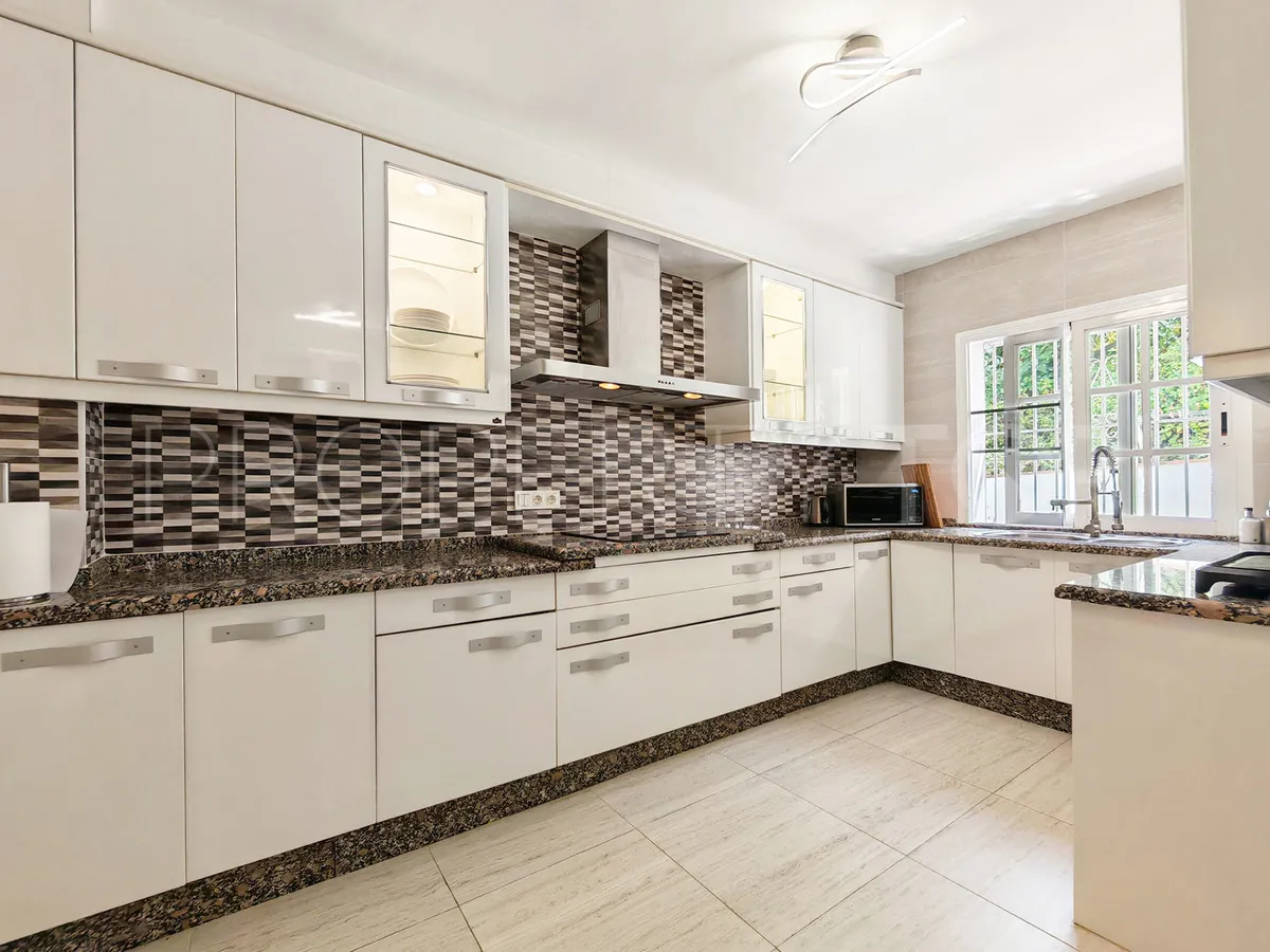 Villa en venta en Benalmadena con 3 dormitorios