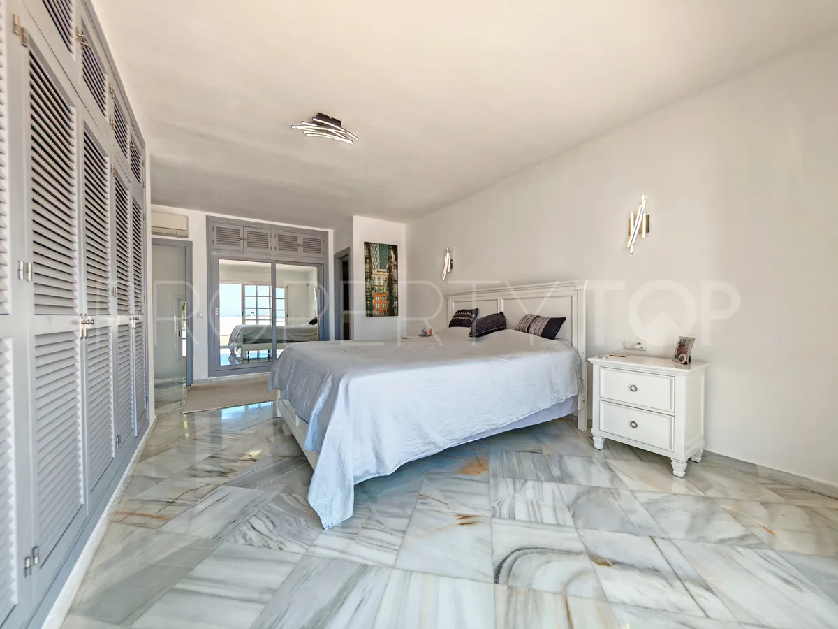 Villa en venta en Benalmadena con 3 dormitorios