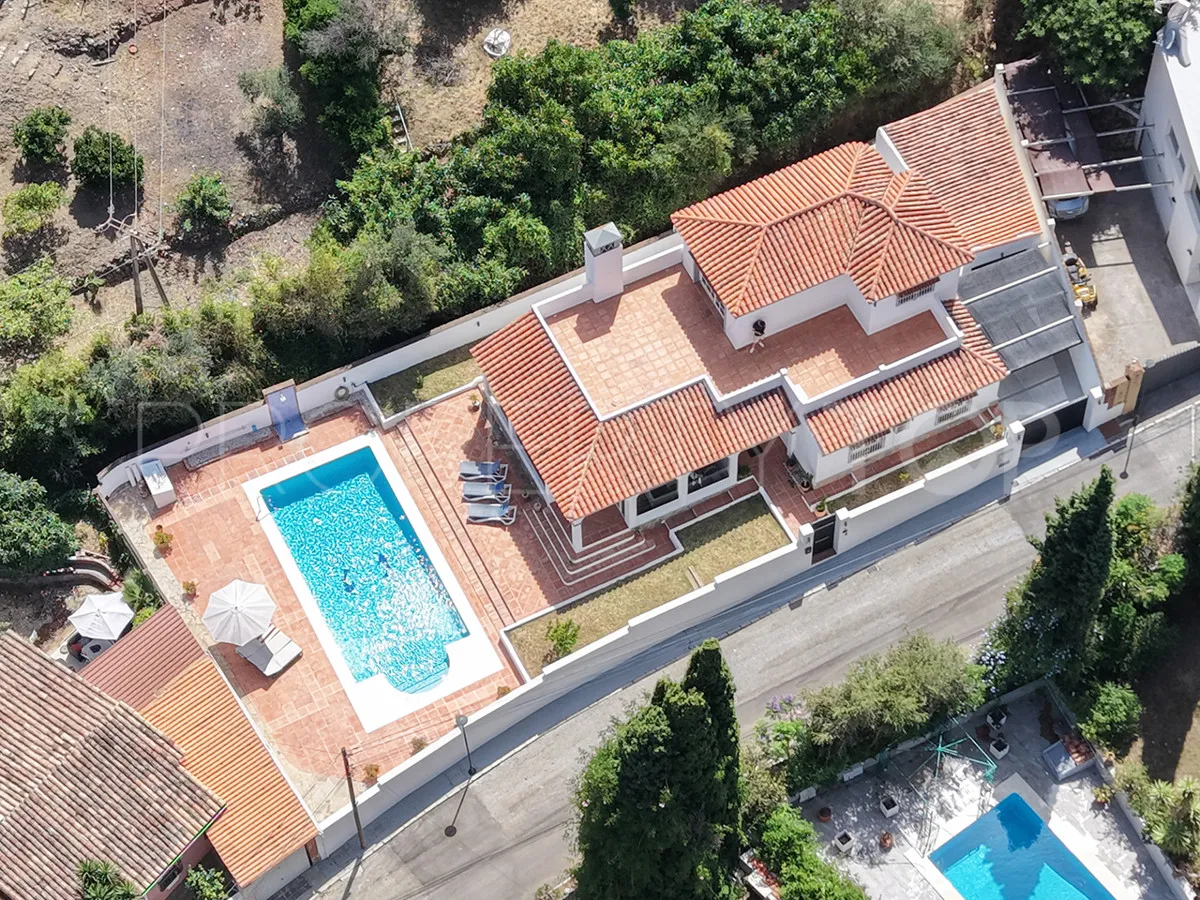 Villa en venta en Benalmadena con 3 dormitorios
