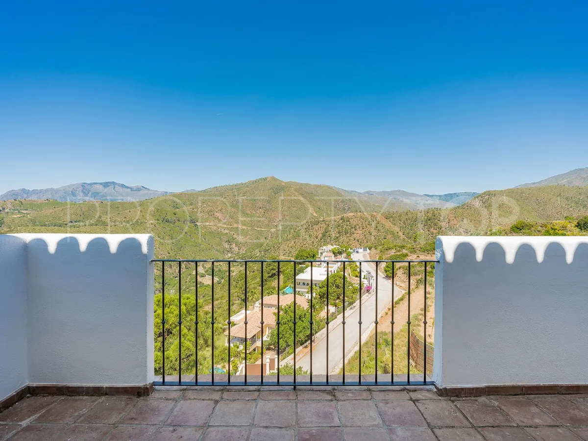 Se vende villa en Monte Mayor de 5 dormitorios