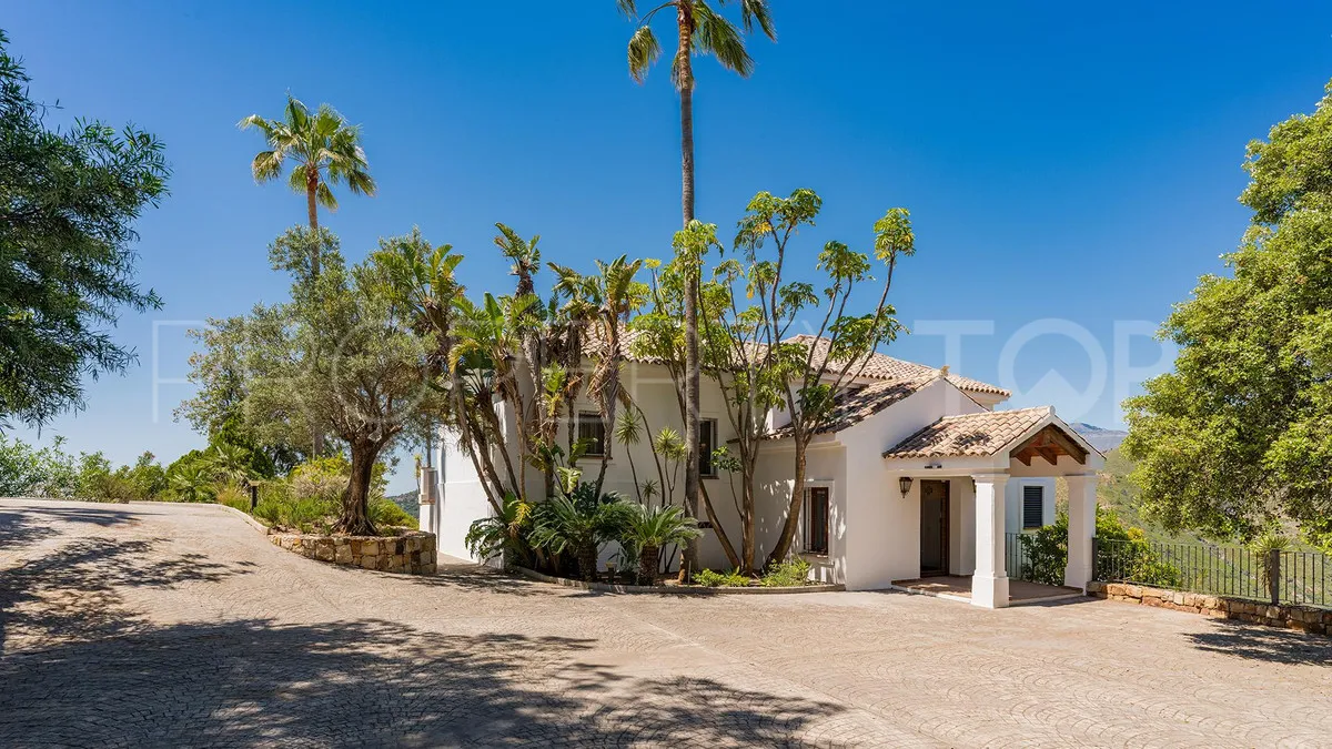 Se vende villa en Monte Mayor de 5 dormitorios