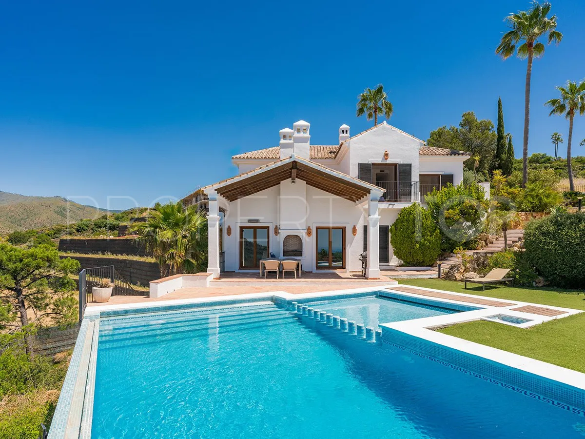 Se vende villa en Monte Mayor de 5 dormitorios