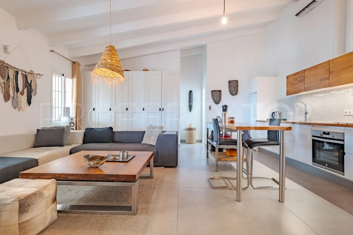 Buy villa in Alhaurin el Grande with 4 bedrooms