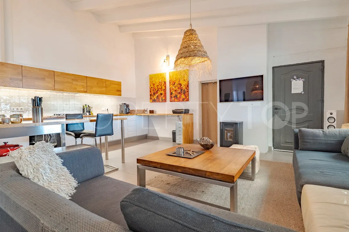 Buy villa in Alhaurin el Grande with 4 bedrooms