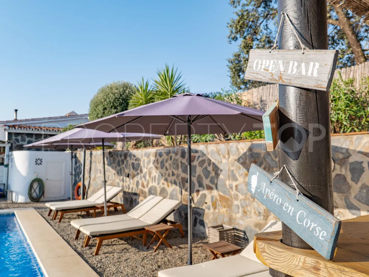 Buy villa in Alhaurin el Grande with 4 bedrooms