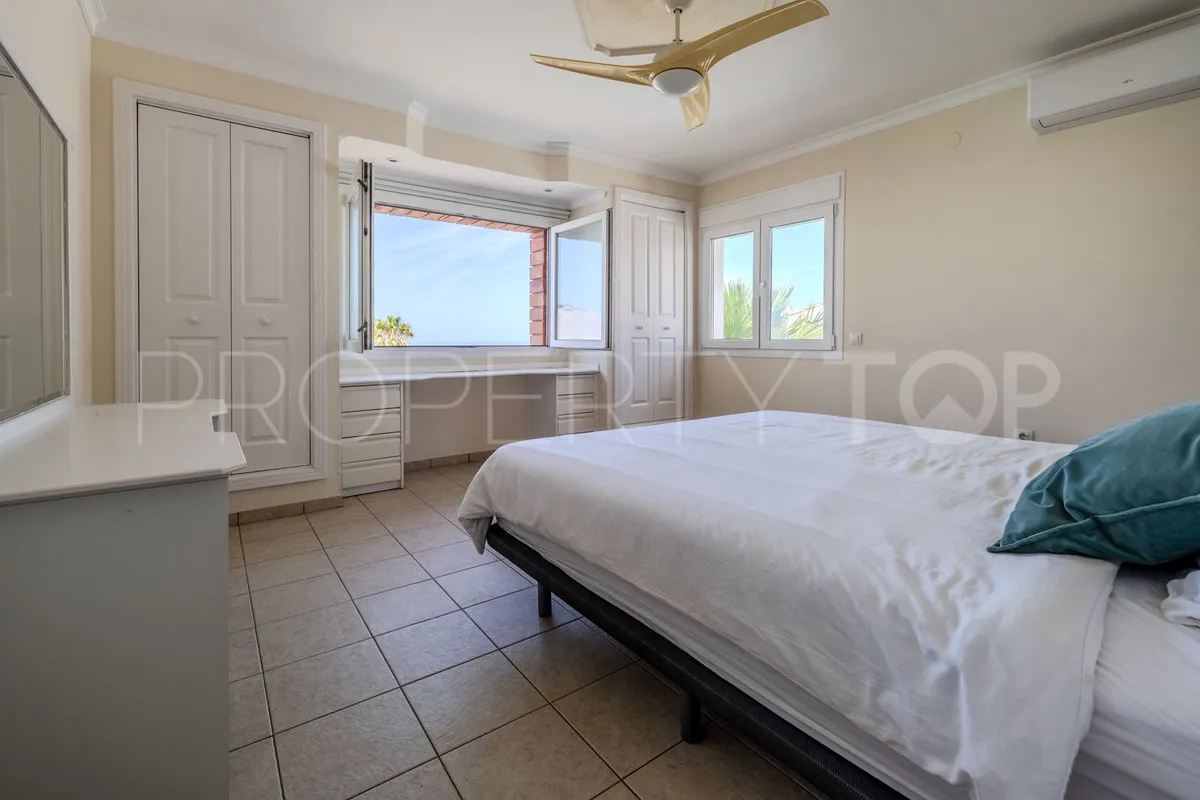 Villa a la venta en El Chaparral
