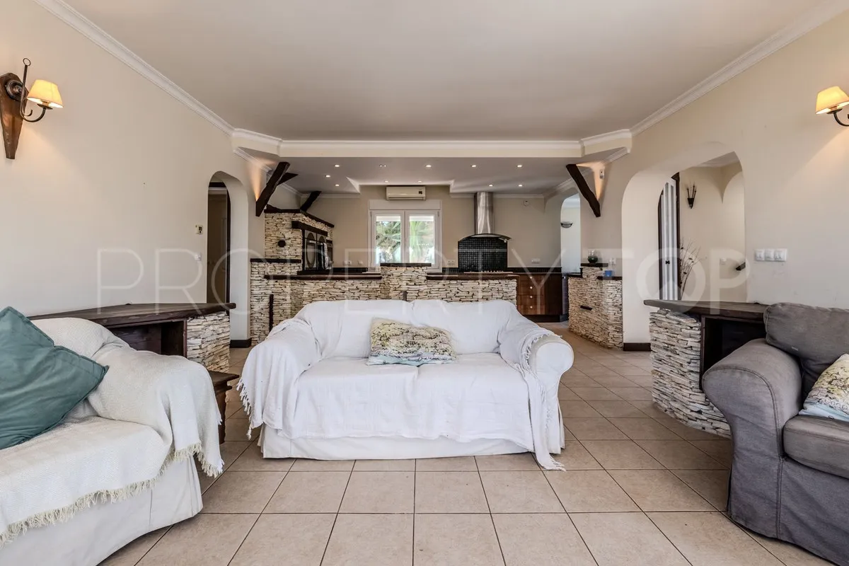 Villa a la venta en El Chaparral