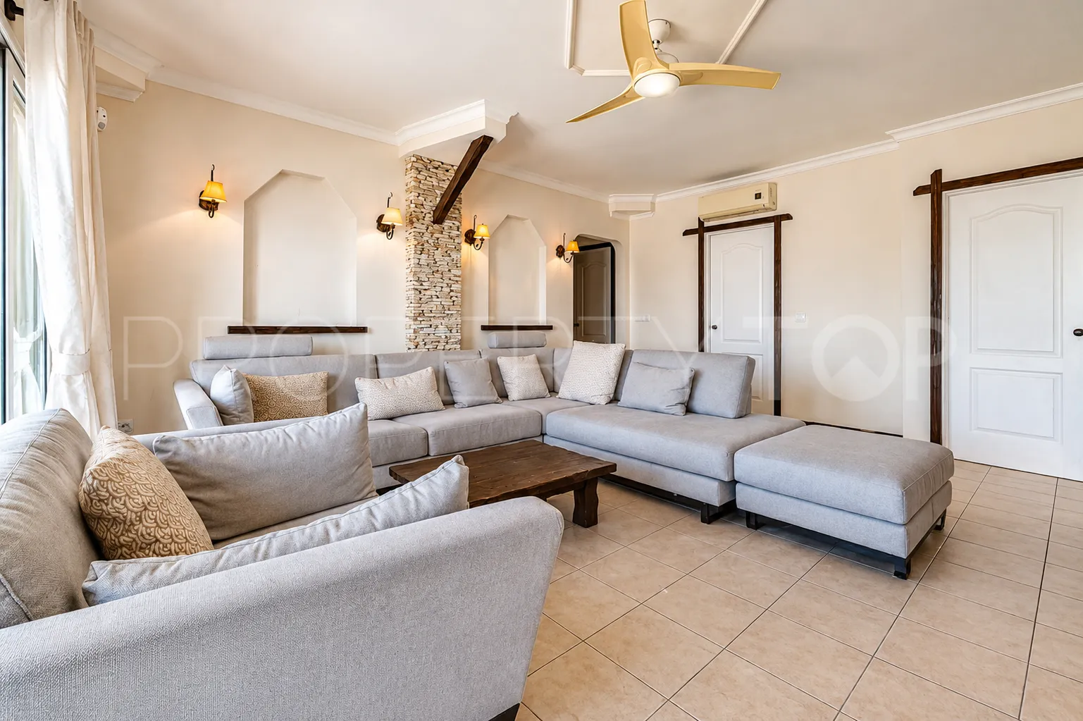 Villa a la venta en El Chaparral