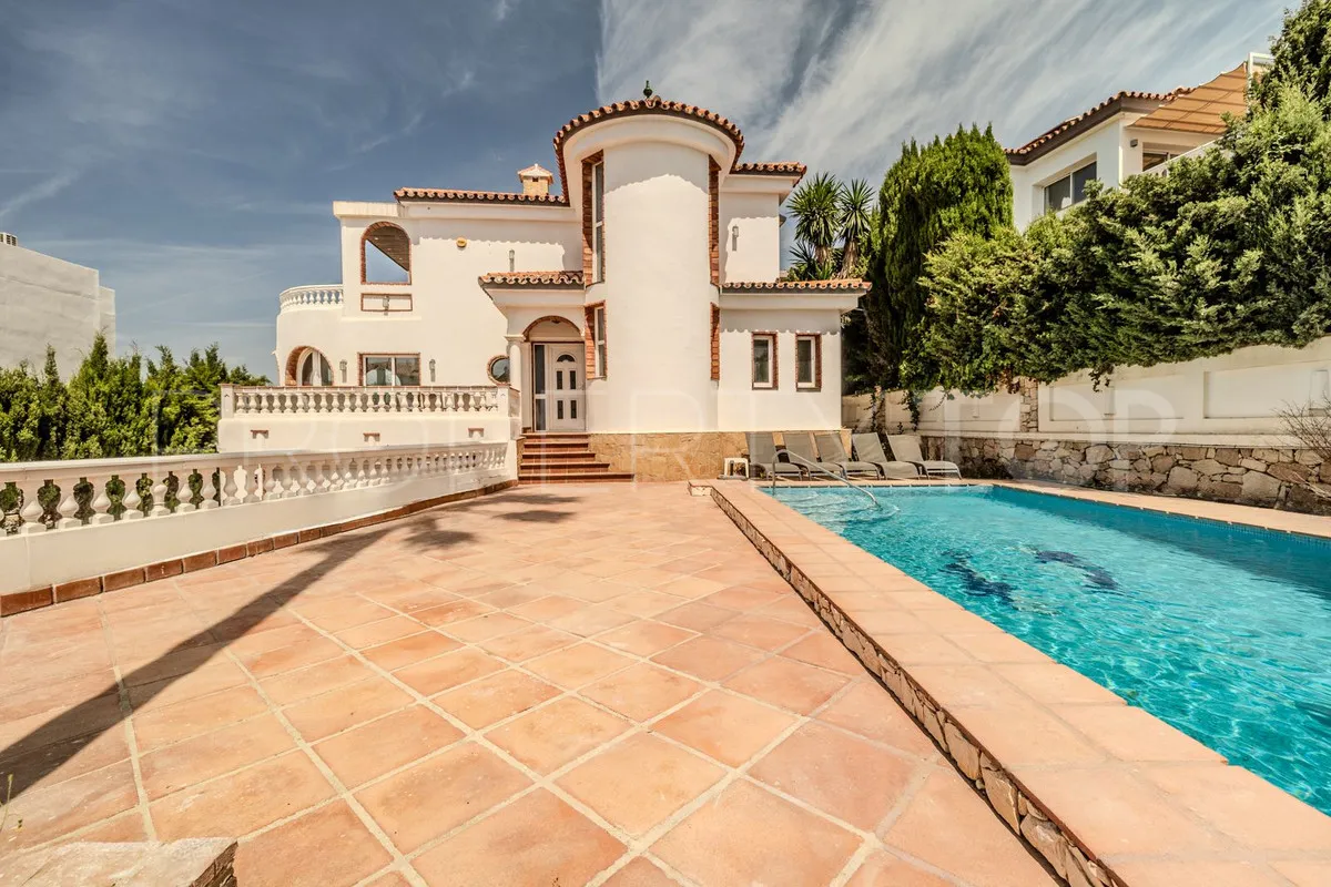 Villa a la venta en El Chaparral